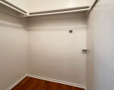 3161 Perlita Avenue - Photo Thumbnail 10
