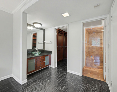10535 Wilshire Boulevard - Photo Thumbnail 22