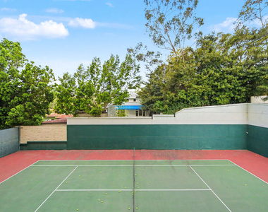 10535 Wilshire Boulevard - Photo Thumbnail 30