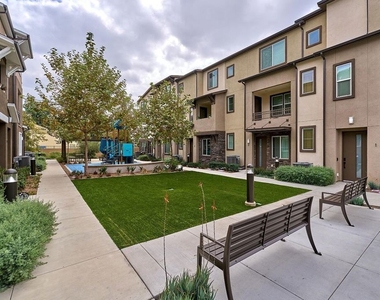 11737 Florence Avenue - Photo Thumbnail 18