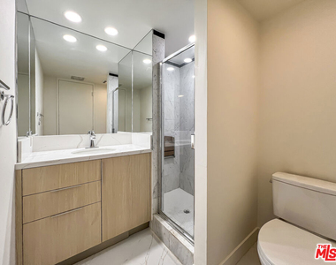 320 N Maple Drive - Photo Thumbnail 27