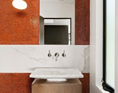 16957 Mooncrest Drive - Photo Thumbnail 20