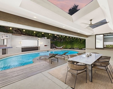 16957 Mooncrest Drive - Photo Thumbnail 26