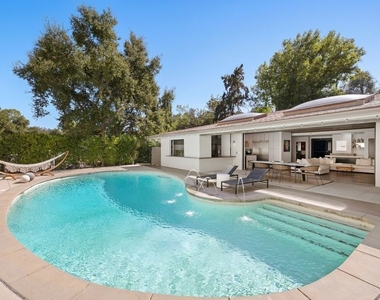 16957 Mooncrest Drive - Photo Thumbnail 24