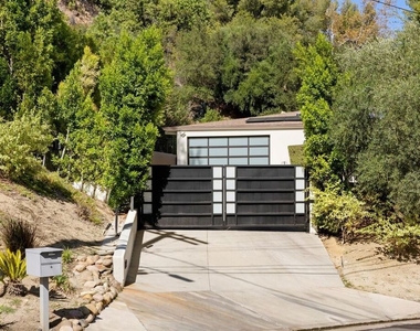 16957 Mooncrest Drive - Photo Thumbnail 2