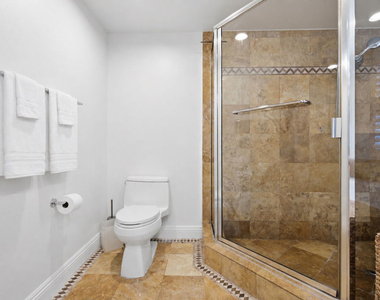 11908 Darlington Avenue - Photo Thumbnail 15