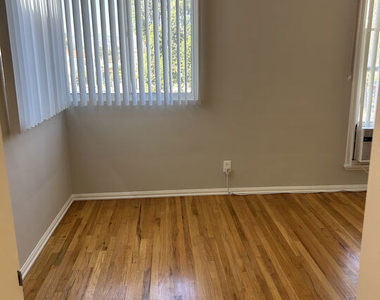 5820 W Olympic Boulevard - Photo Thumbnail 9