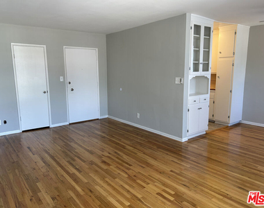 5820 W Olympic Boulevard - Photo Thumbnail 19