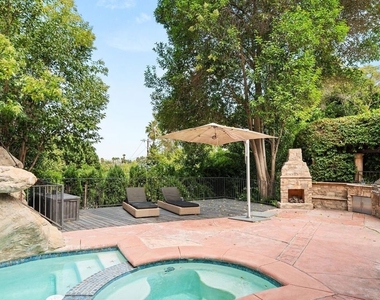 4145 Sunswept Drive - Photo Thumbnail 31