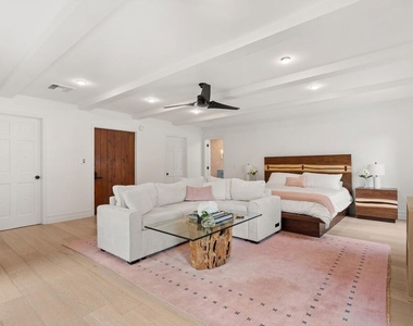 4145 Sunswept Drive - Photo Thumbnail 11