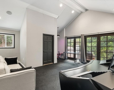 4145 Sunswept Drive - Photo Thumbnail 25