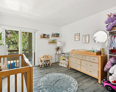6250 Buckingham - Photo Thumbnail 9
