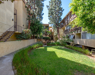 6250 Buckingham - Photo Thumbnail 26