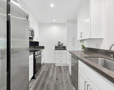 6250 Buckingham - Photo Thumbnail 6