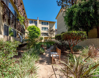 6250 Buckingham - Photo Thumbnail 21