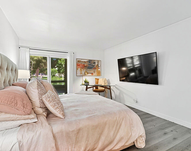 6250 Buckingham - Photo Thumbnail 11