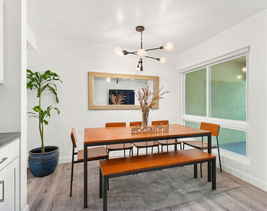6250 Buckingham - Photo Thumbnail 4