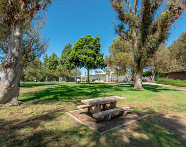 6250 Buckingham - Photo Thumbnail 30