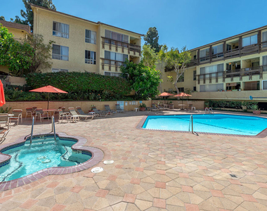 6250 Buckingham - Photo Thumbnail 25