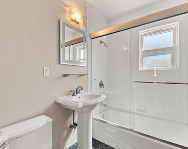 6542 W 80th Place - Photo Thumbnail 10