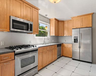6542 W 80th Place - Photo Thumbnail 5