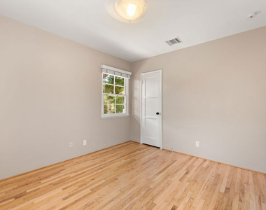 6542 W 80th Place - Photo Thumbnail 15