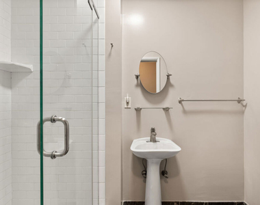 6542 W 80th Place - Photo Thumbnail 13