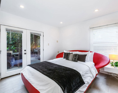 6440 W 87th Place - Photo Thumbnail 16