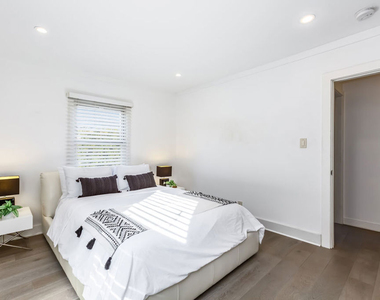 6440 W 87th Place - Photo Thumbnail 22