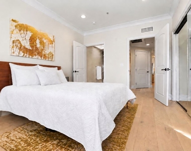 10618 Woodbridge Street - Photo Thumbnail 19