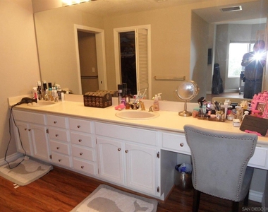 3060 6th Avenue - Photo Thumbnail 15