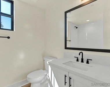 1103 Catania Ct - Photo Thumbnail 12