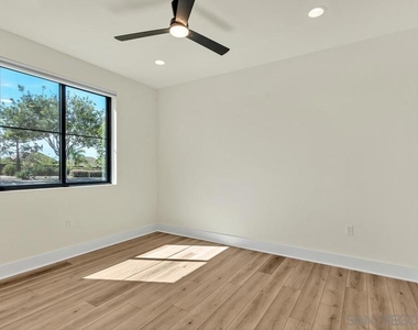1103 Catania Ct - Photo Thumbnail 14