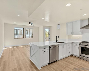 1103 Catania Ct - Photo Thumbnail 1