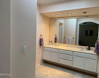 2432 Rikkard Drive - Photo Thumbnail 3