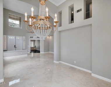 6320 Ballantine Place - Photo Thumbnail 9