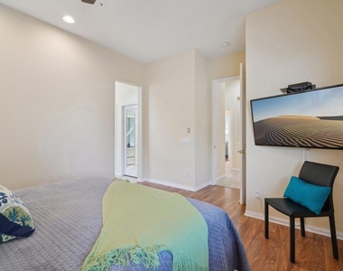 80570 Hoylake Drive - Photo Thumbnail 17