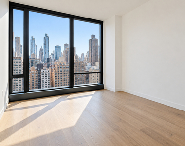 221 West 29th Street - Photo Thumbnail 3