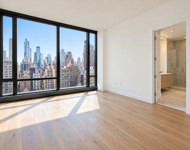 221 West 29th Street - Photo Thumbnail 1