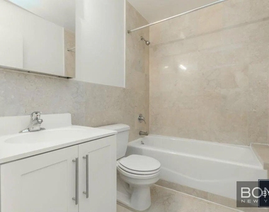 East 79th Street - Photo Thumbnail 13