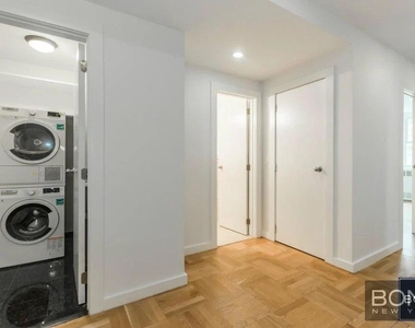 East 79th Street - Photo Thumbnail 11