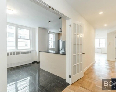 East 79th Street - Photo Thumbnail 7