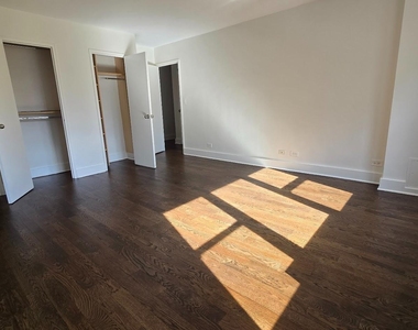 East 63rd Street - Photo Thumbnail 5