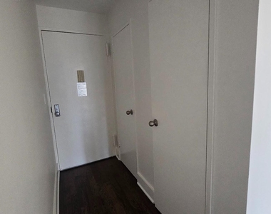 East 63rd Street - Photo Thumbnail 15