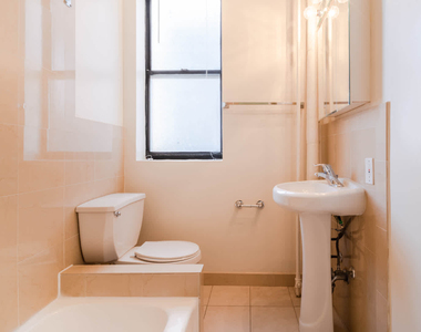 228 West 71st Street - Photo Thumbnail 21