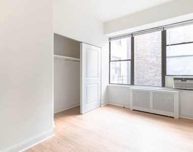 228 West 71st Street - Photo Thumbnail 29