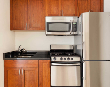 228 West 71st Street - Photo Thumbnail 9