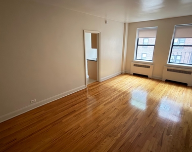66-7 99th Street - Photo Thumbnail 11