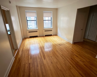 66-7 99th Street - Photo Thumbnail 9