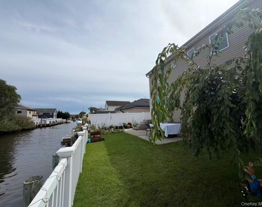 2817 Clubhouse Road - Photo Thumbnail 3